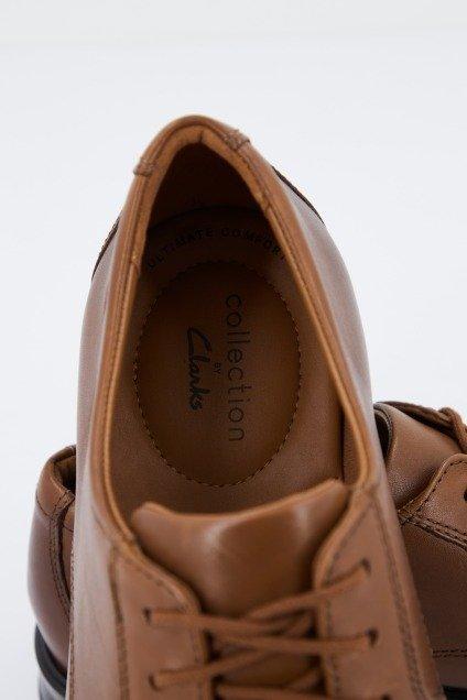 CLARKS BENSLEY LACE DARK TAN LEA en color MARRON CLARO (4)