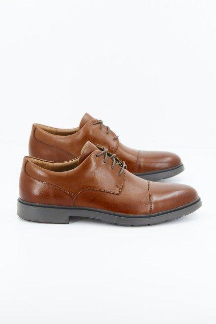 CLARKS UN TAILOR CAP en color MARRON CLARO (2)