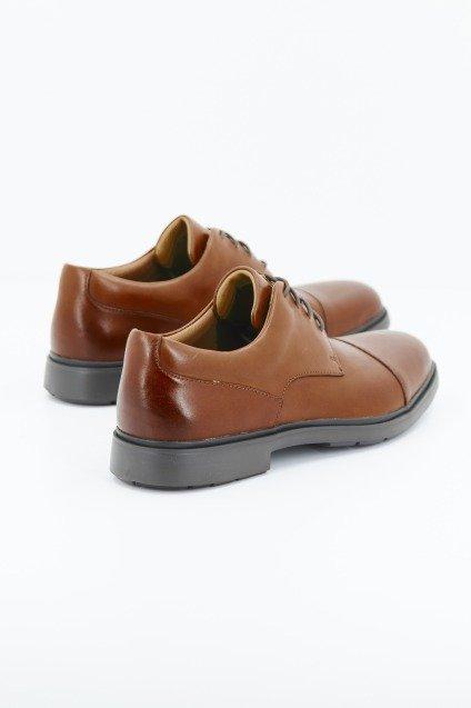 CLARKS UN TAILOR CAP en color MARRON CLARO (3)