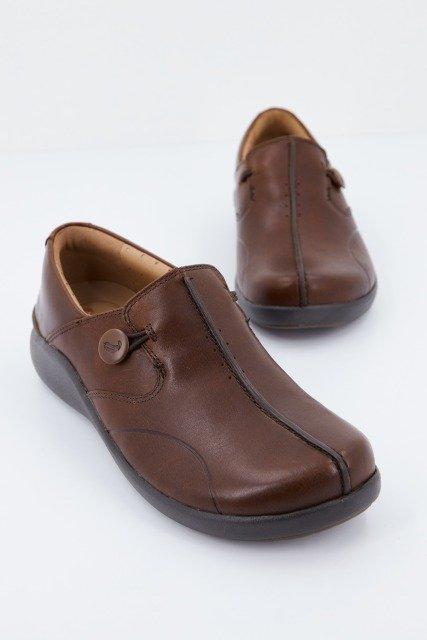 CLARKS UN LOOP WALK en color MARRON (2)