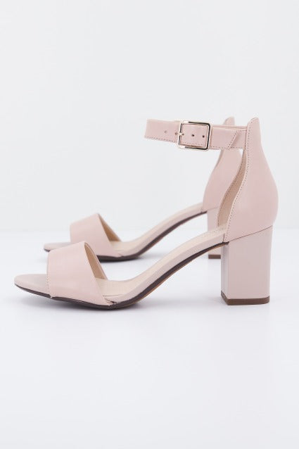 CLARKS DEVA MAE en color ROSA (1)