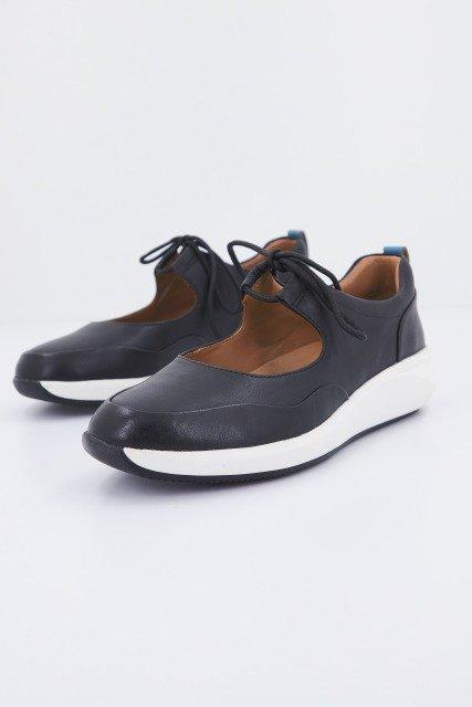 CLARKS UN RIO SKIP en color NEGRO (1)