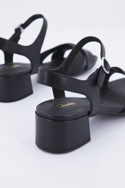 CLARKS SHEER en color NEGRO (3)