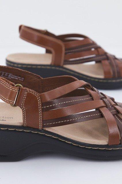 CLARKS LEXI CARMEN LEATHER en color MARRON (4)