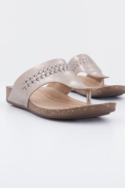 CLARKS UN PERRI VIBE METALLIC en color ORO (2)