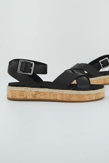 CLARKS BOTANIC POPPY en color NEGRO (2)
