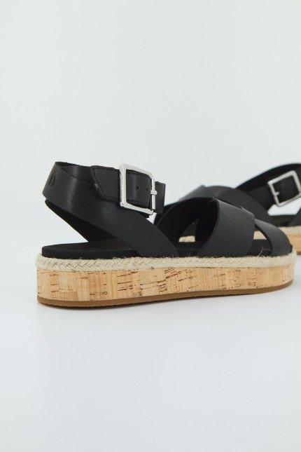 CLARKS BOTANIC POPPY en color NEGRO (3)
