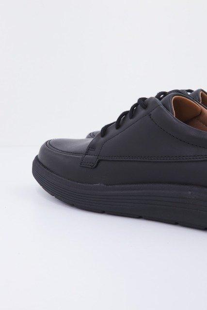 CLARKS UN ADOBE EASE en color NEGRO (3)
