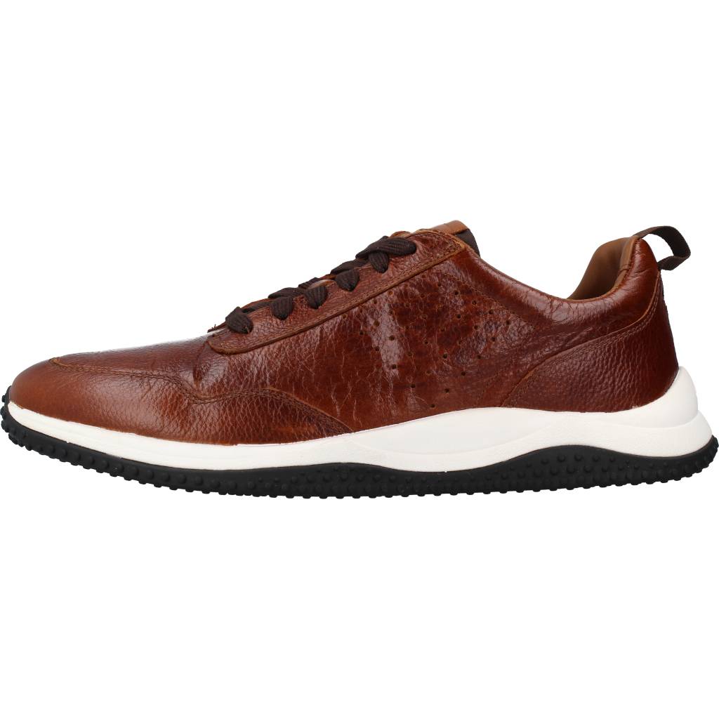 CLARKS PUXTON LACE en color MARRON (2)