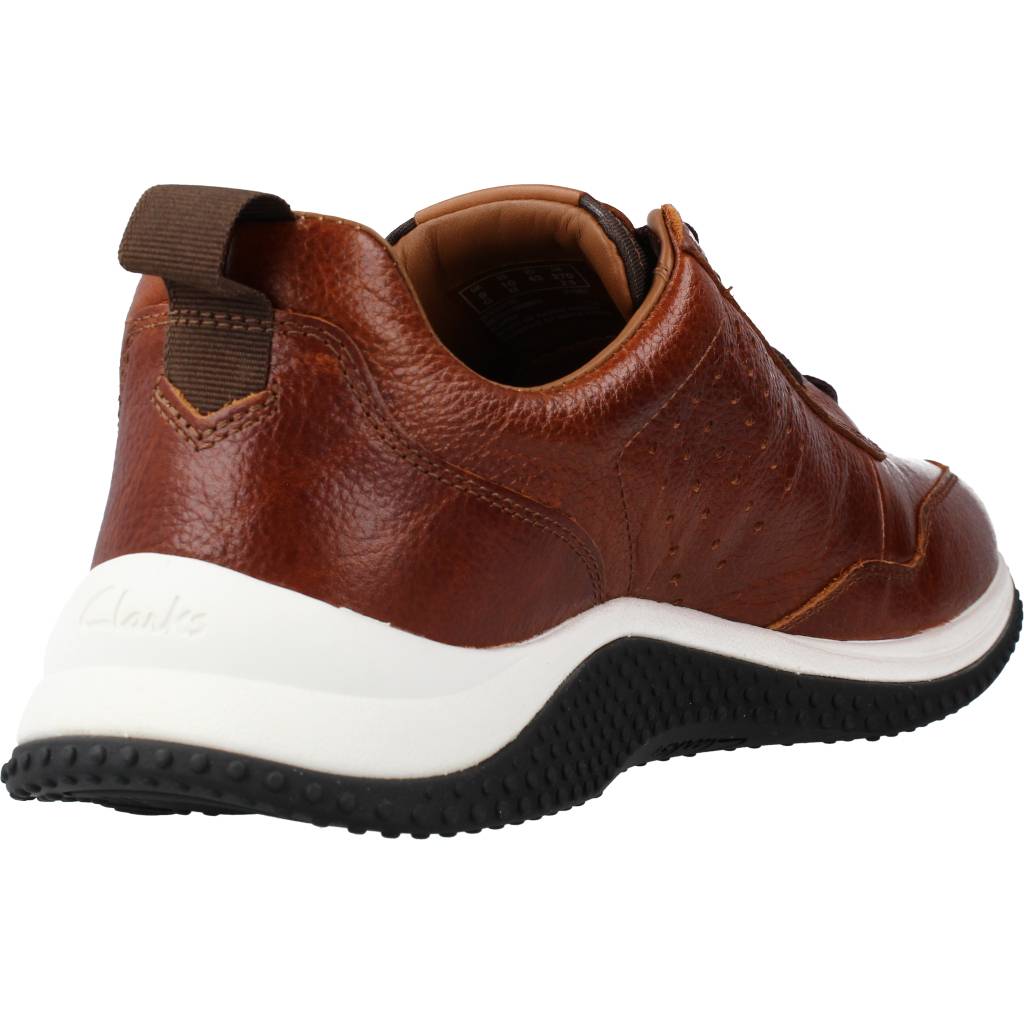 CLARKS PUXTON LACE en color MARRON (3)