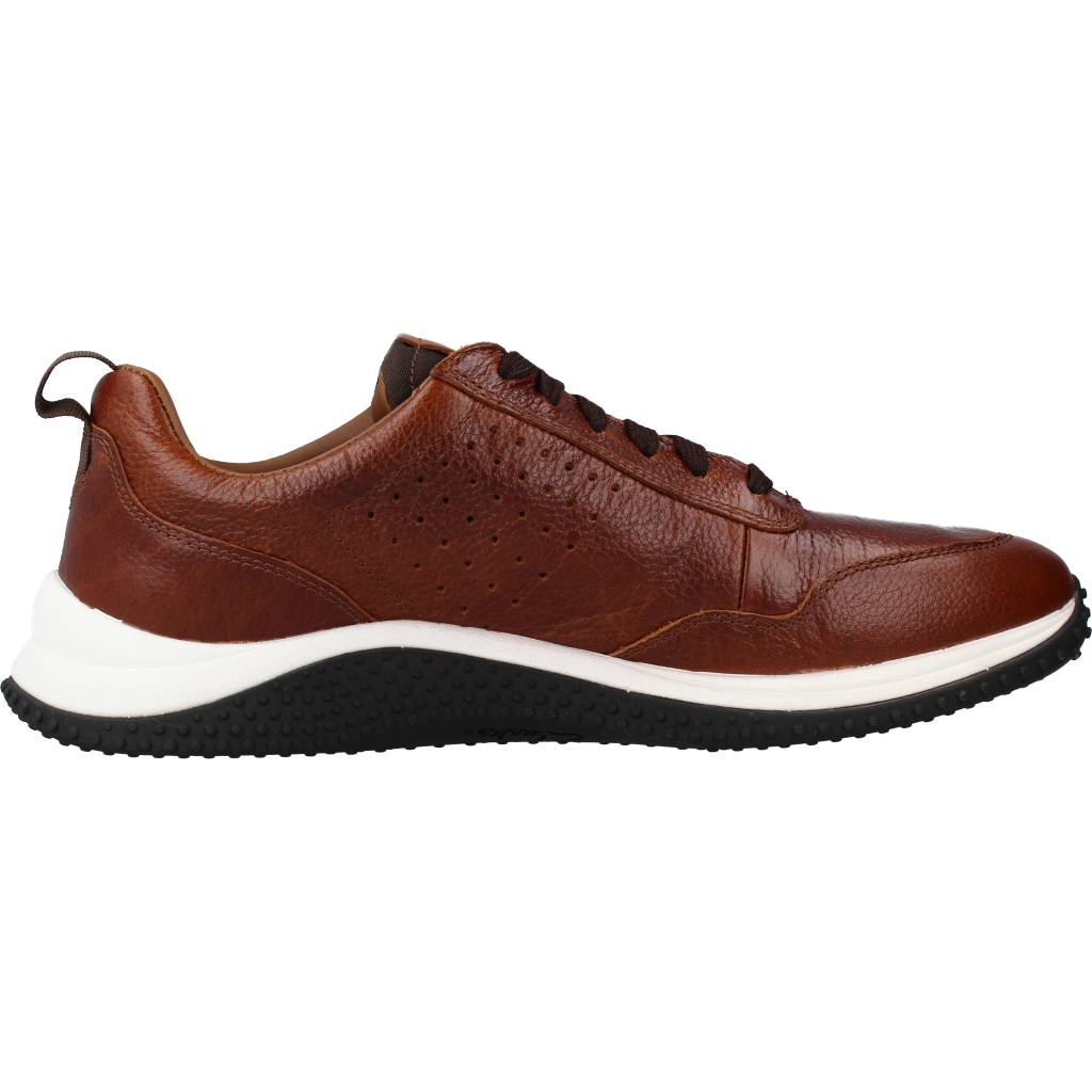 CLARKS PUXTON LACE en color MARRON (4)
