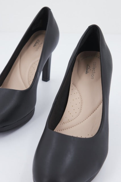 CLARKS AMBYR JOY en color NEGRO (4)