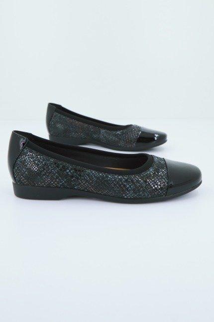 CLARKS UN DARCEY CAP en color ANIMAL PRINT (2)