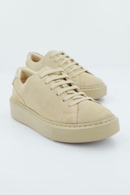 CLARKS HERO LITE LACE en color MARRON CLARO (1)