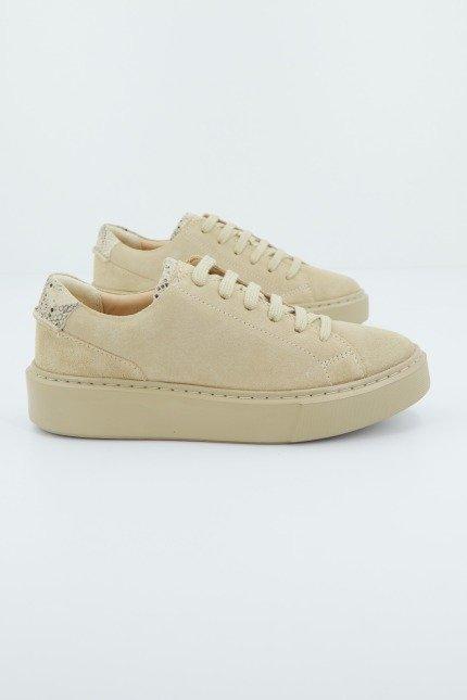 CLARKS HERO LITE LACE en color MARRON CLARO (2)