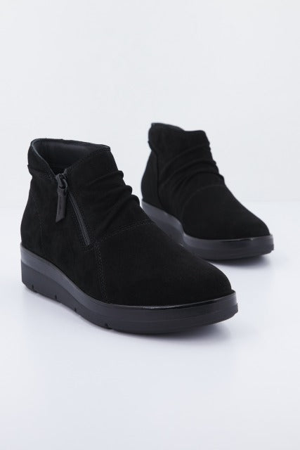CLARKS SHAYLIN UP en color NEGRO (2)