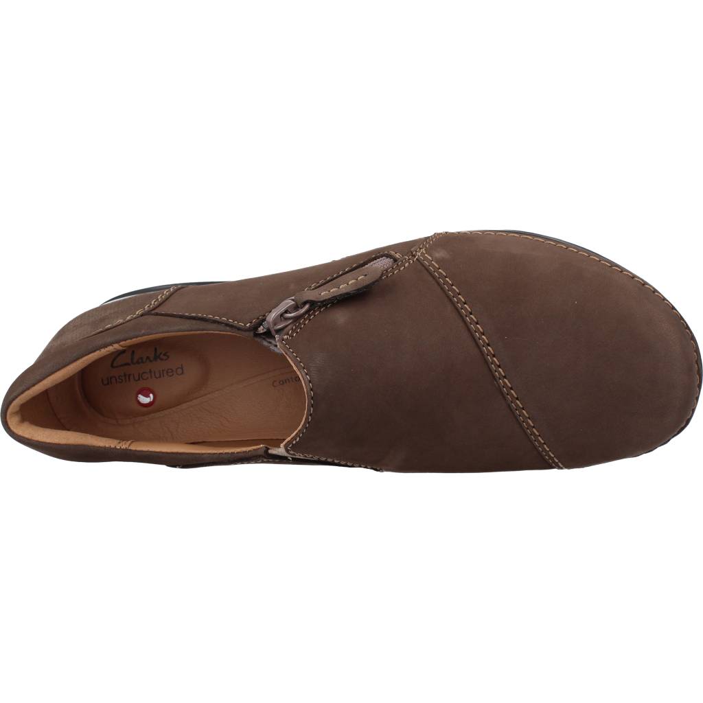 CLARKS APPLEY ZIP en color MARRON (7)