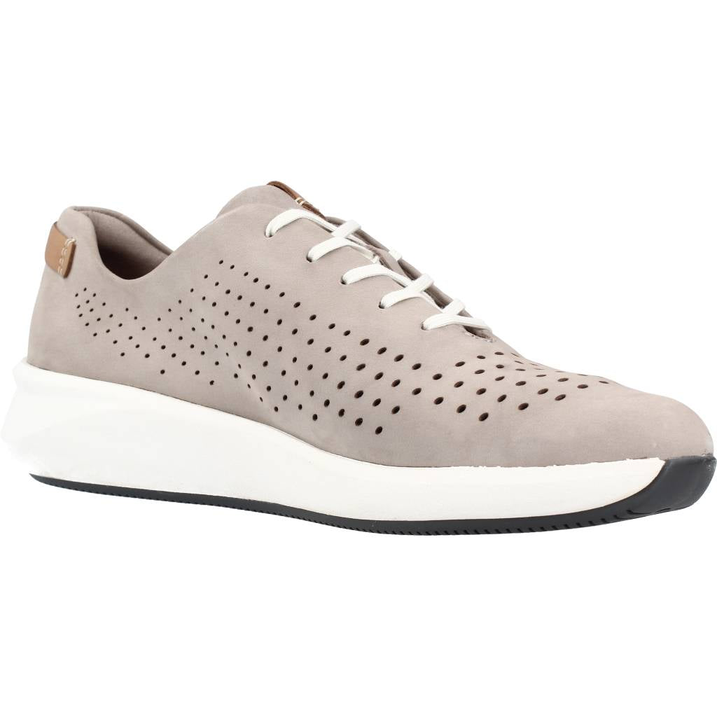 CLARKS UN RIO TIE en color GRIS (5)