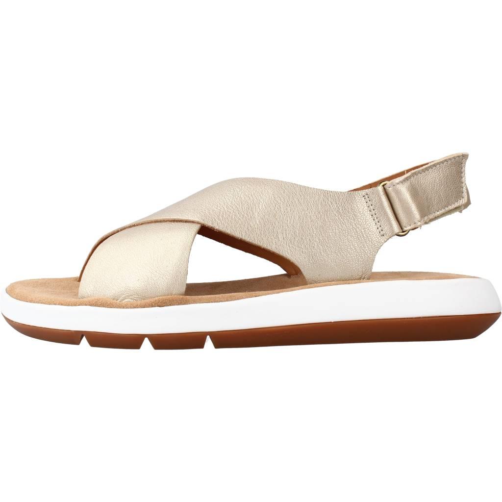 CLARKS JEMSA CROSS en color ORO (2)
