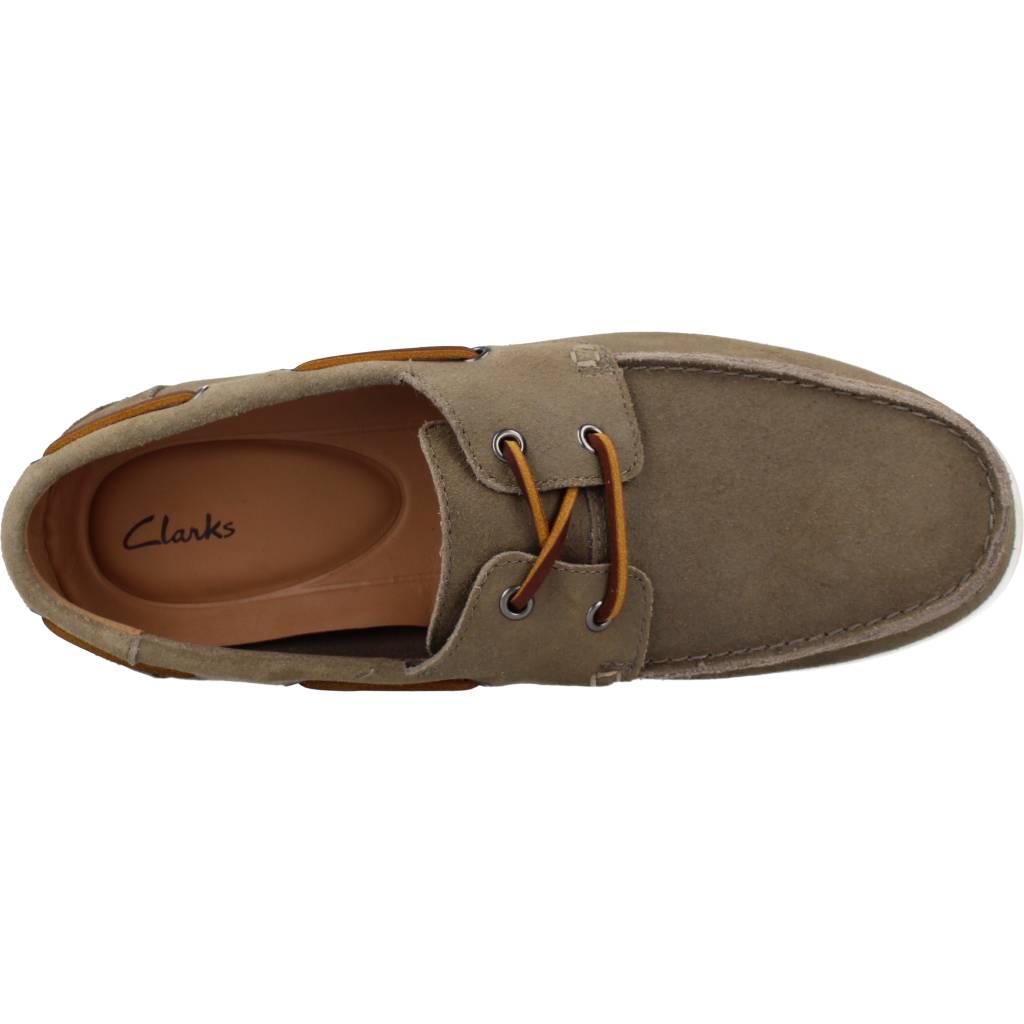 CLARKS en color VERDE (7)