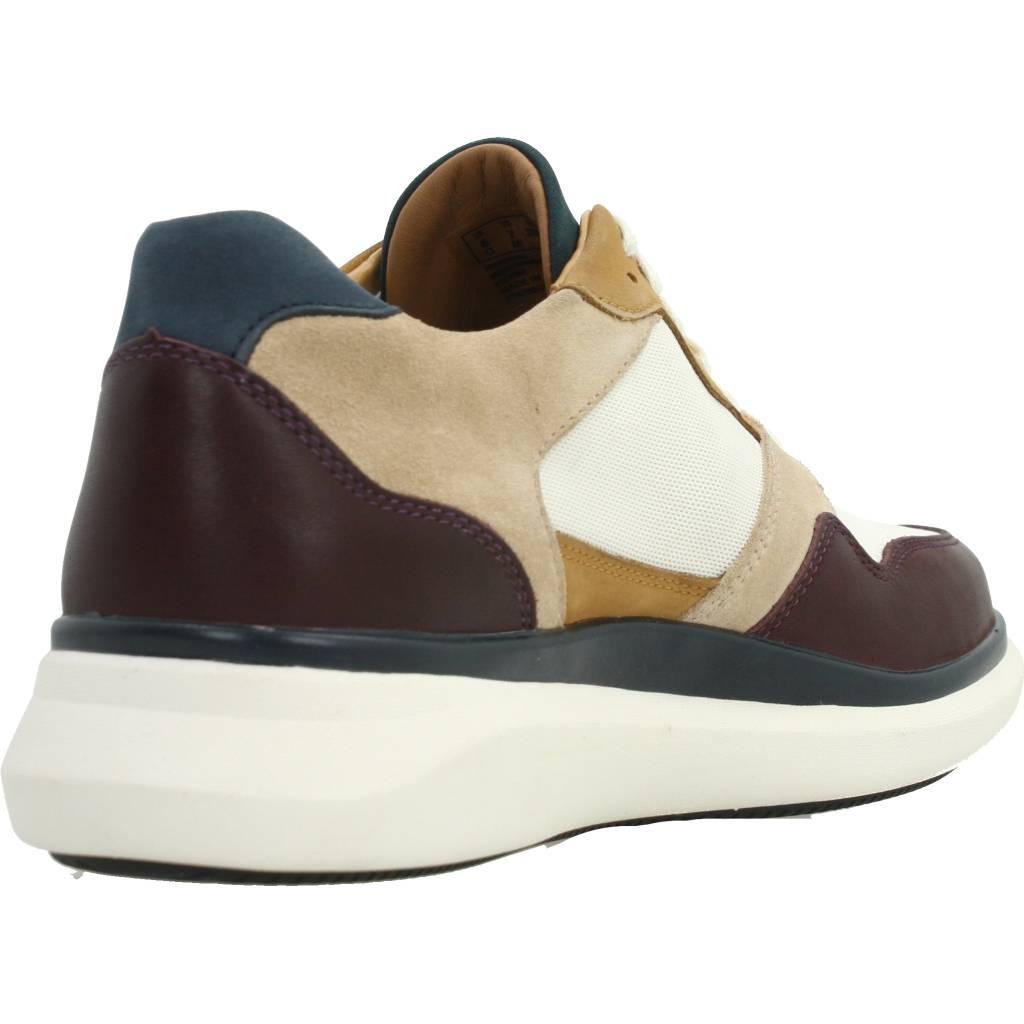 CLARKS UN GLOBE RUN en color MARRON CLARO (3)