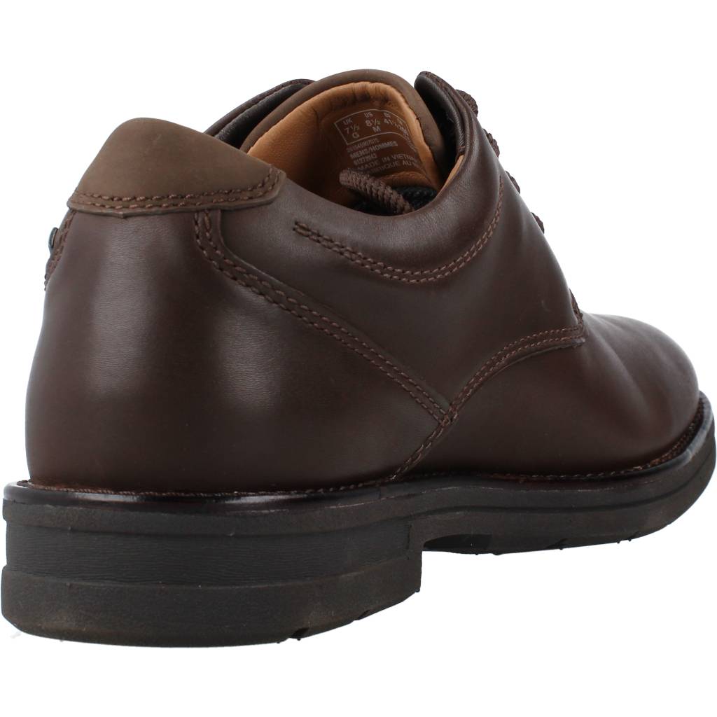 CLARKS BANNING LOGTX en color MARRON (3)
