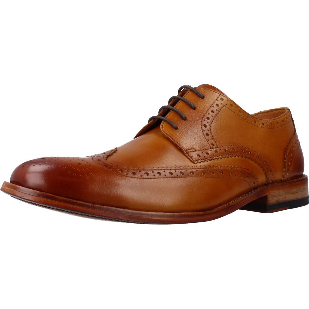 CLARKS JAMES WING LIGHT en color MARRON CLARO (1)