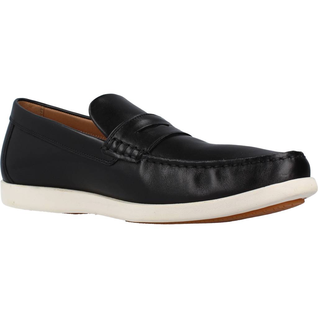 CLARKS FERIUS SHORE en color NEGRO (5)