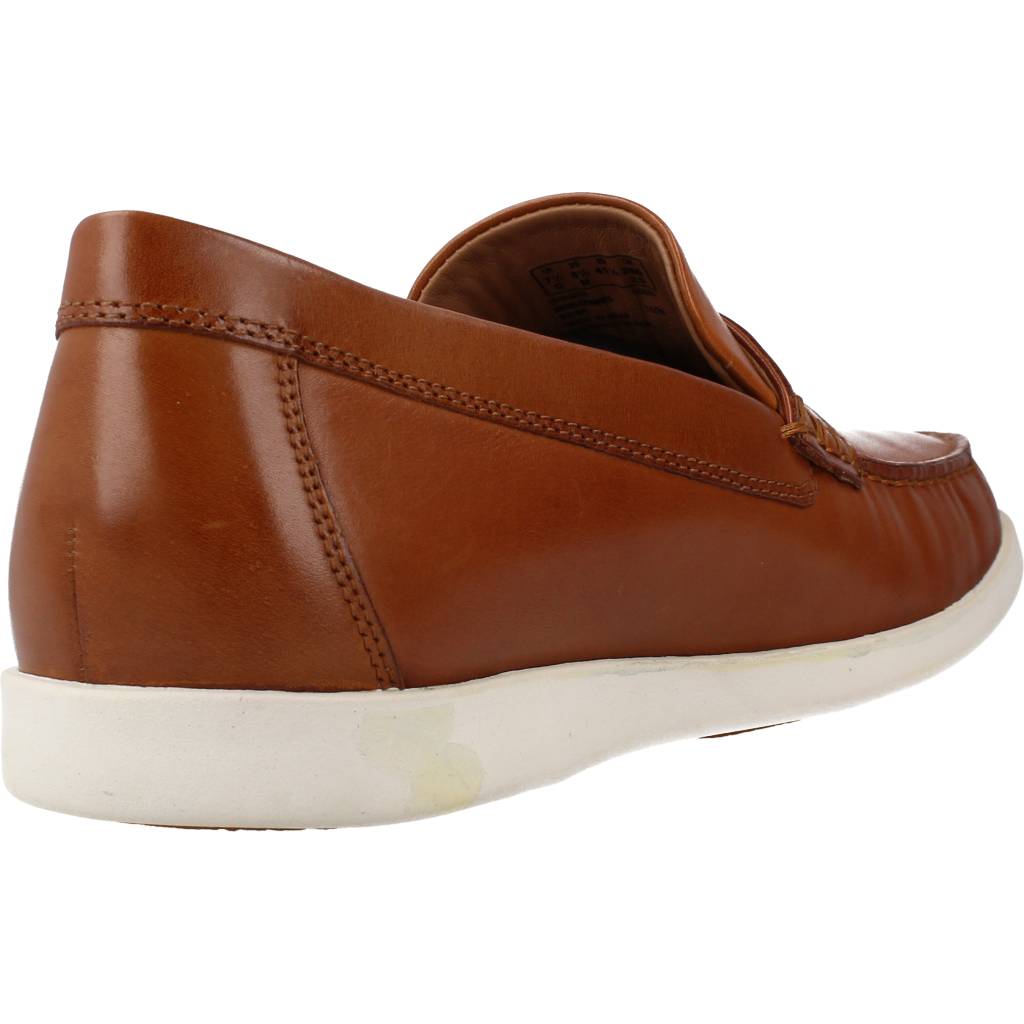 CLARKS FERIUS SHORE en color MARRON (3)