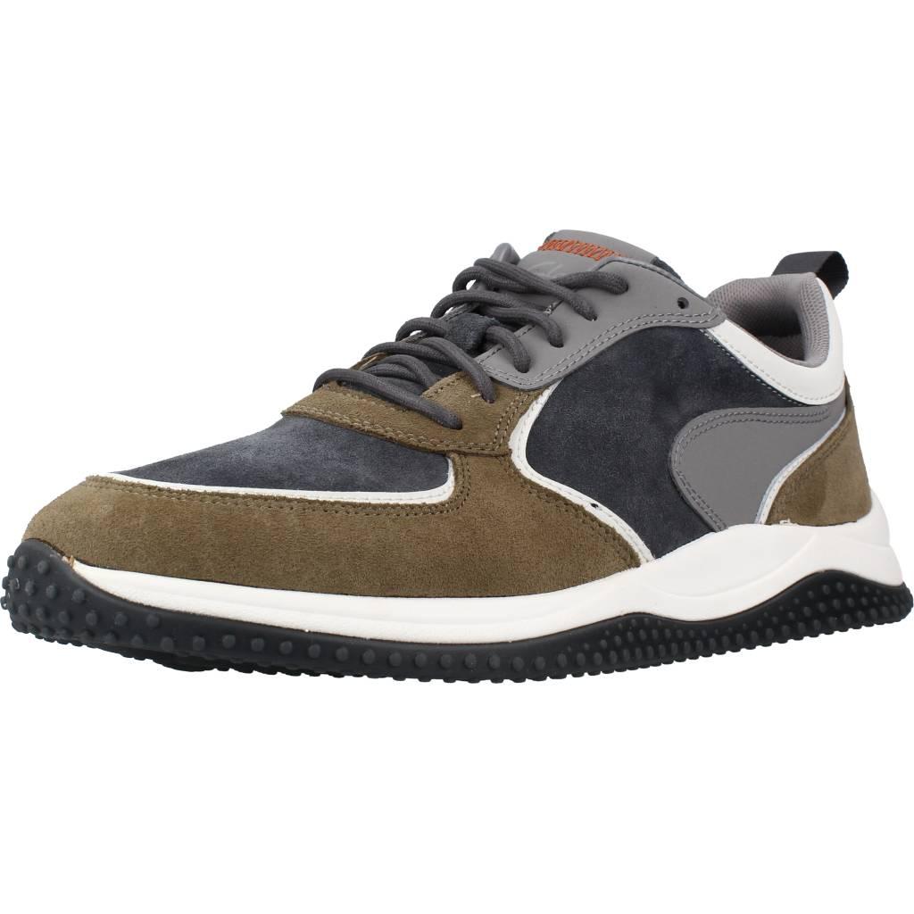 CLARKS PUXTON RUN en color VERDE (1)