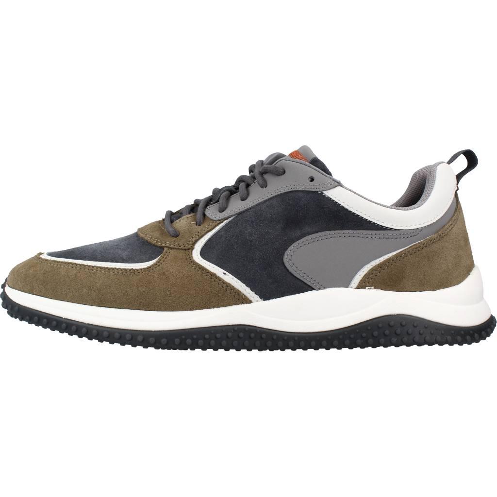 CLARKS PUXTON RUN en color VERDE (2)