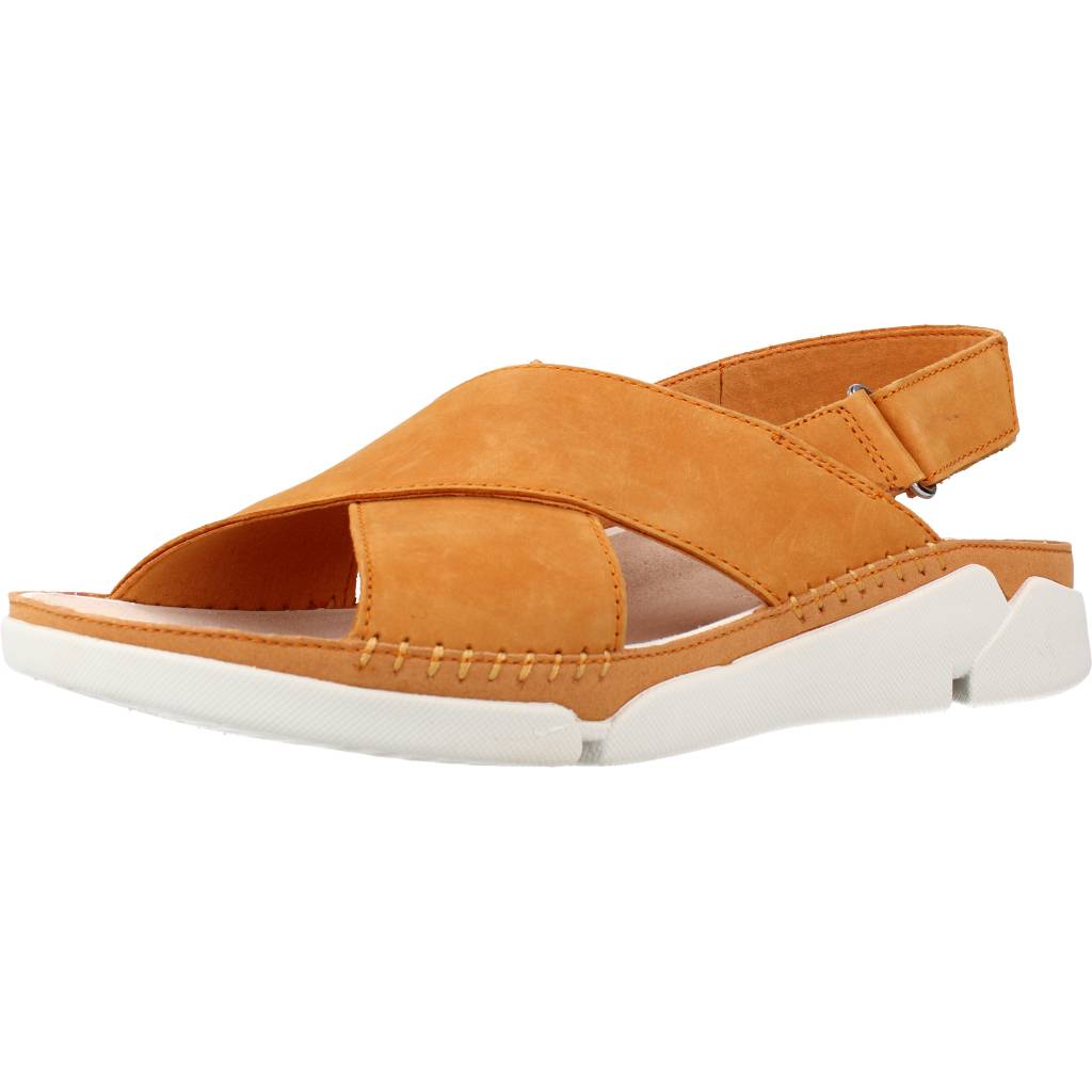 CLARKS TRI ALEXIA en color NARANJA (1)