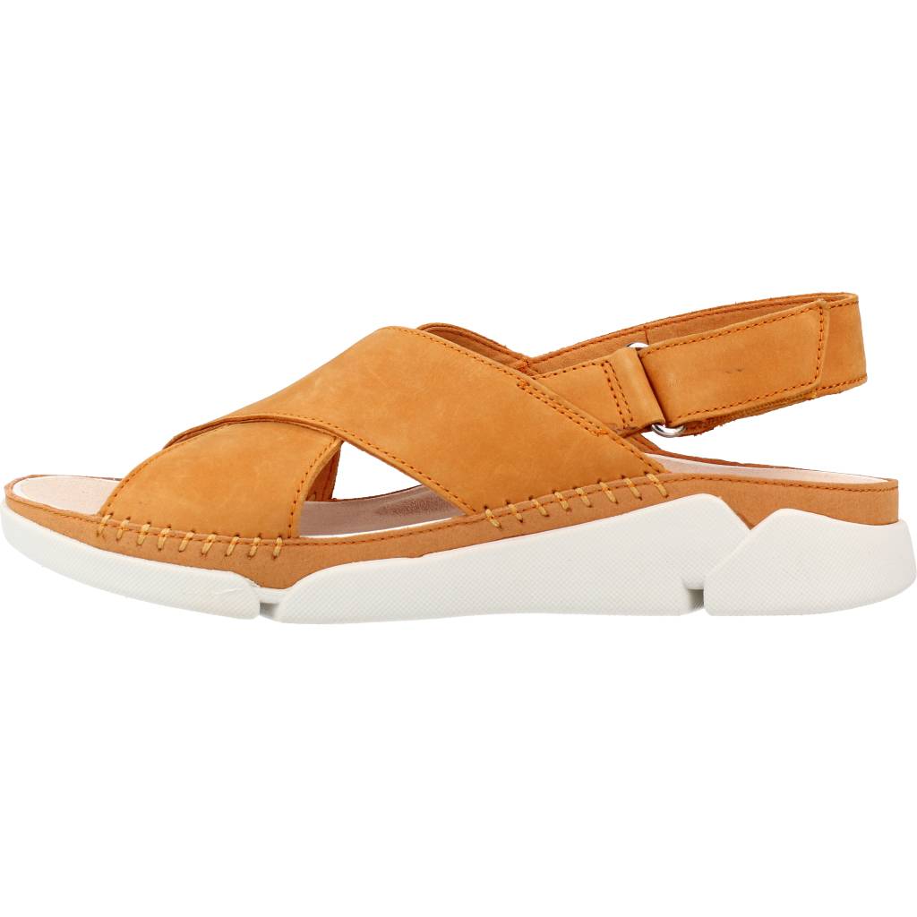 CLARKS TRI ALEXIA en color NARANJA (2)