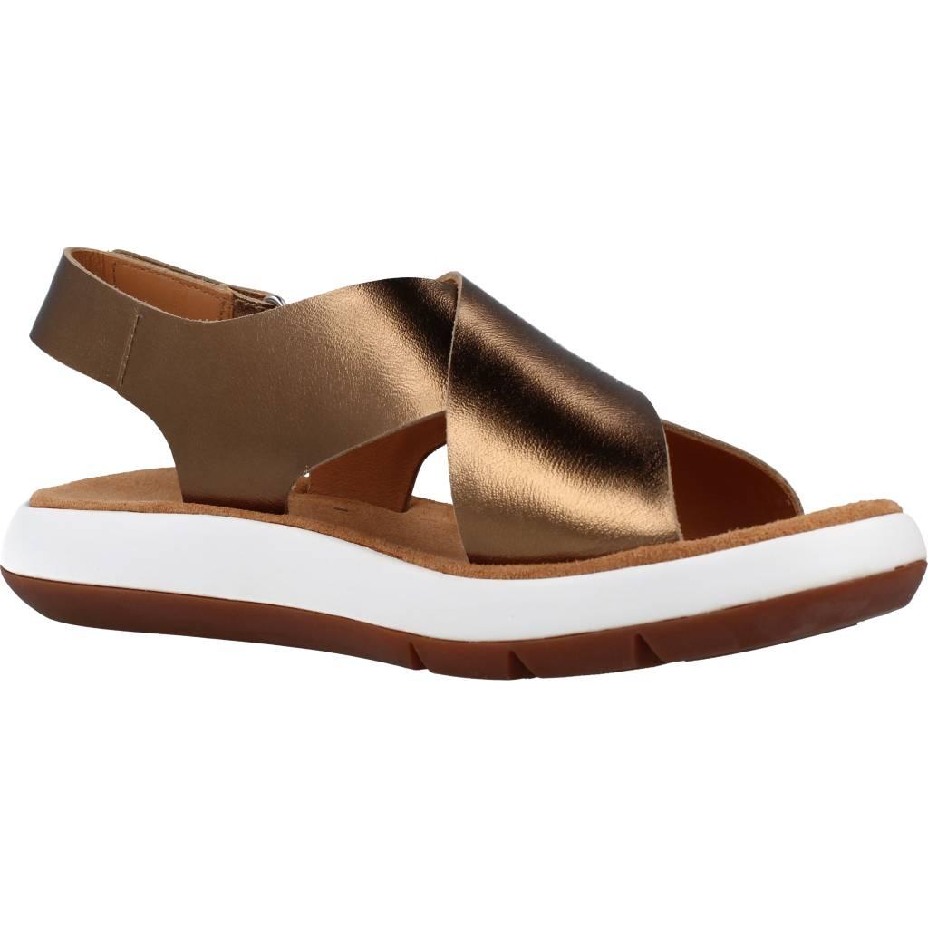 CLARKS JEMSA CROSS en color ORO (5)