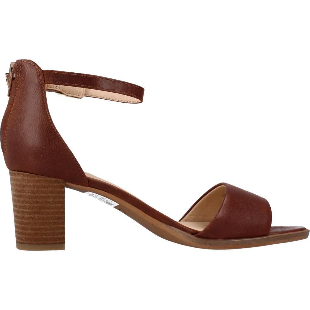 CLARKS KAYLIN PART en color MARRON (4)