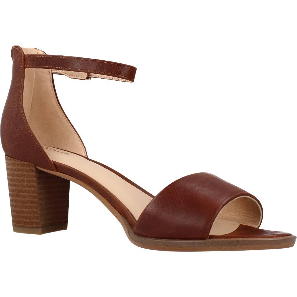 CLARKS KAYLIN PART en color MARRON (5)