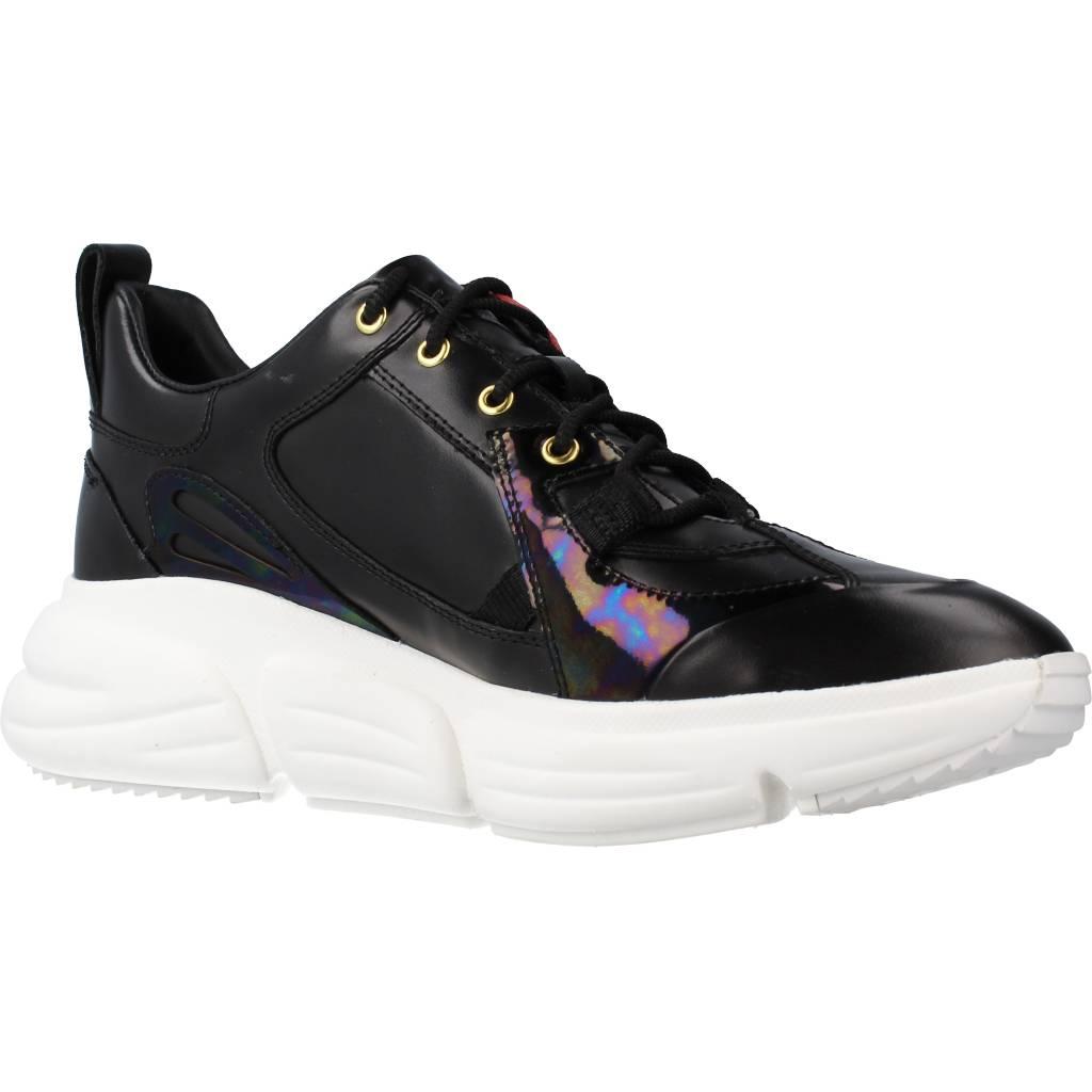 CLARKS TRICOMET LACE en color NEGRO (5)