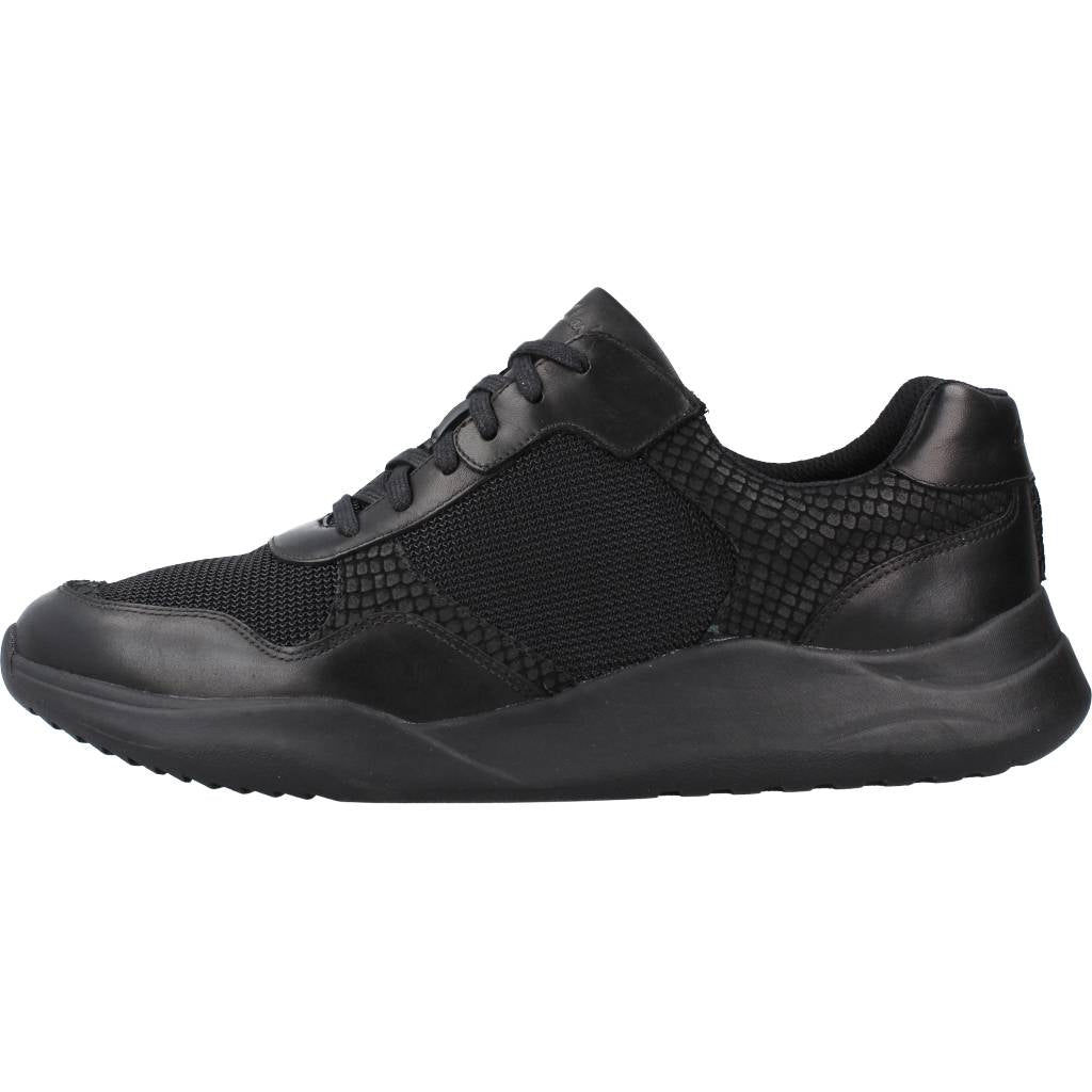 CLARKS SIFT LACE en color NEGRO (2)