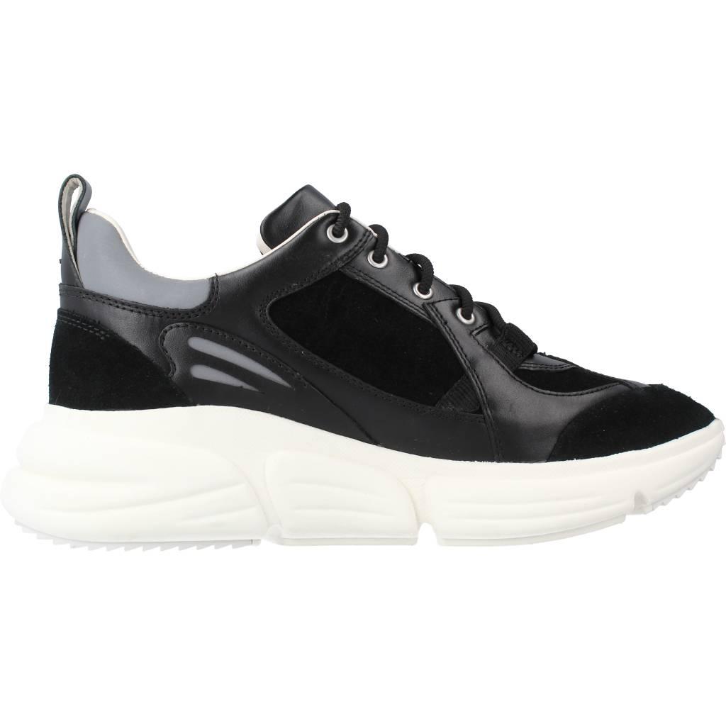 CLARKS TRICOMET LACE en color NEGRO (4)