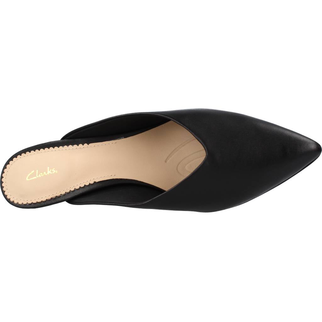 CLARKS GENOA MULE en color NEGRO (7)
