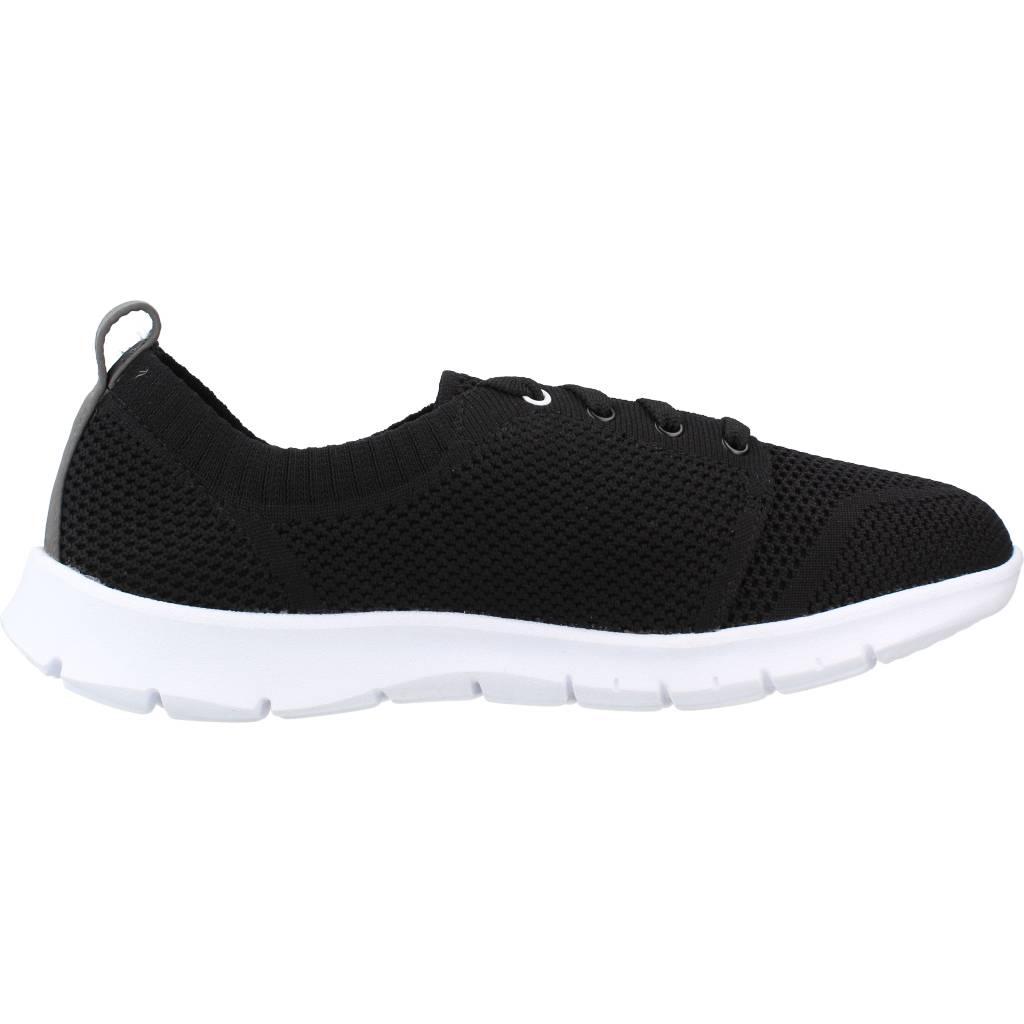 CLARKS STEP ALLENASUN en color NEGRO (4)