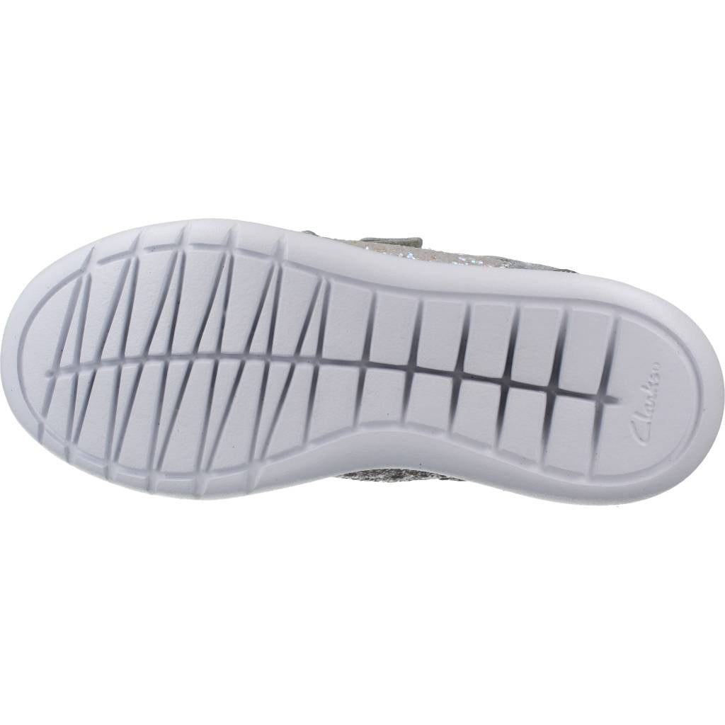 CLARKS SCAPE SPIRIT K en color PLATA (6)