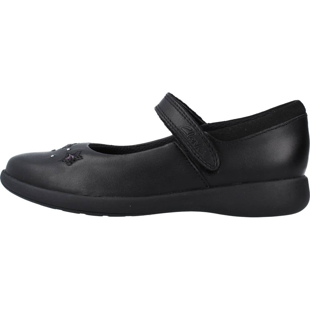CLARKS ETCH BRIGHT K en color NEGRO (2)