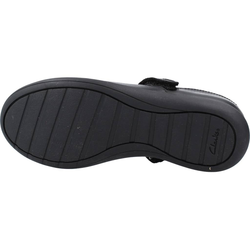 CLARKS ETCH BRIGHT K en color NEGRO (6)