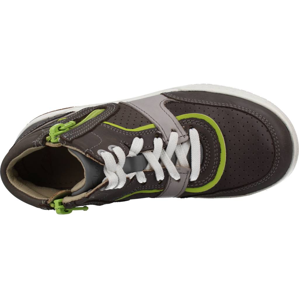 CLARKS FAWN PEAK K en color GRIS (7)