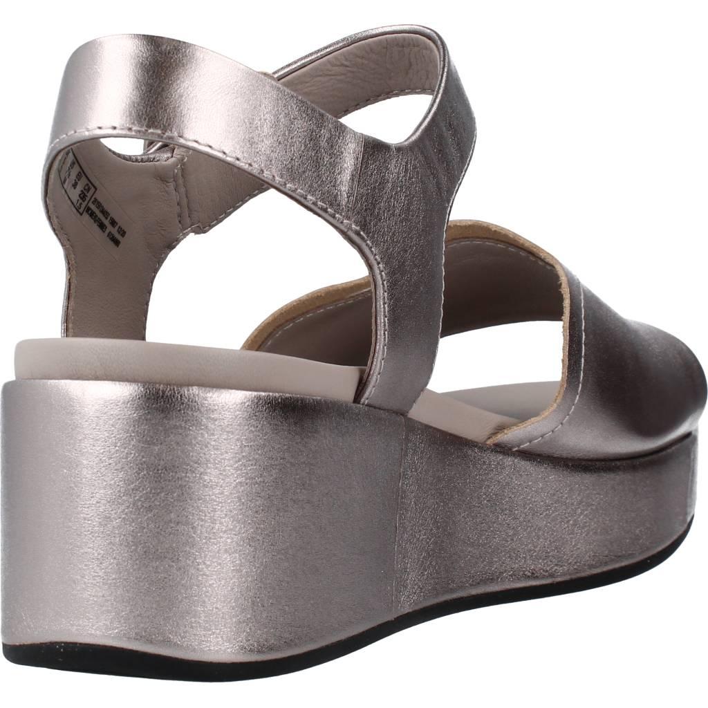 CLARKS KIMMEI WAY en color PLATA (3)