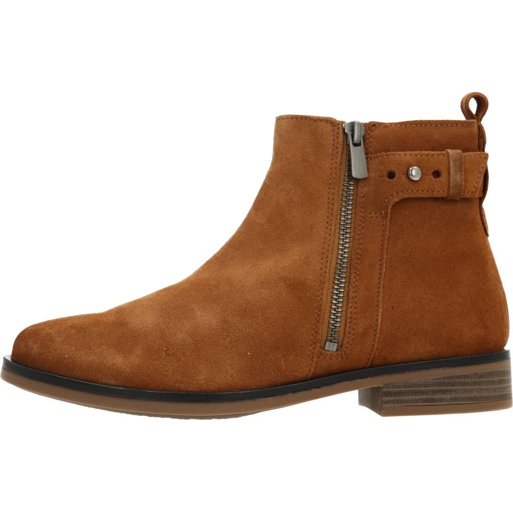 CLARKS MEMI LO en color MARRON (2)