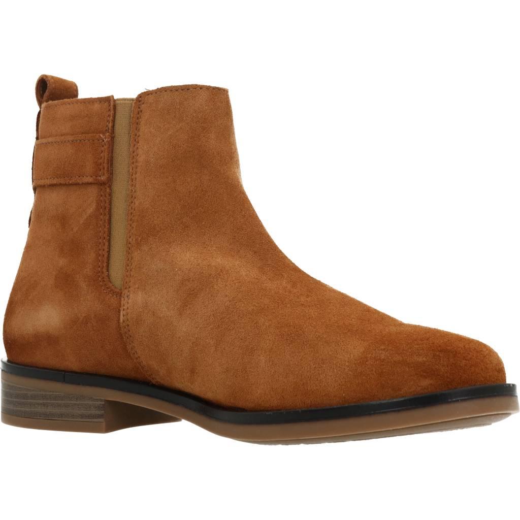 CLARKS MEMI LO en color MARRON (5)