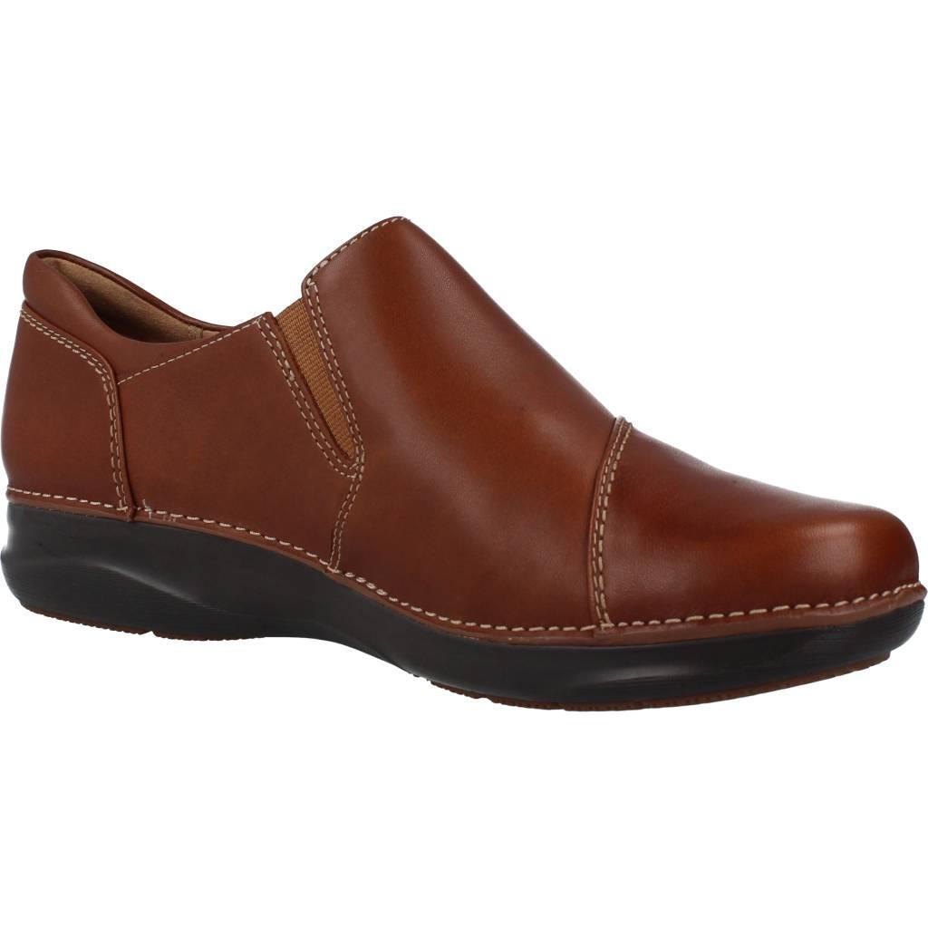 CLARKS APPLEY ZIP en color MARRON (5)