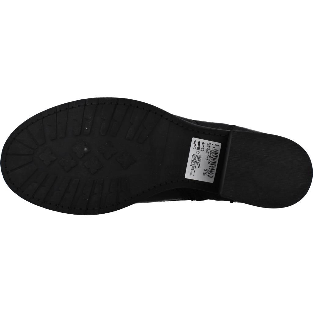 CLARKS THORNBY LACE en color NEGRO (6)